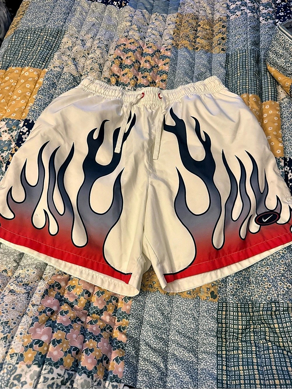 Nike Sportswear Woven Flow Flame Shorts White Red Navy Men’s M Y2K Style. 356